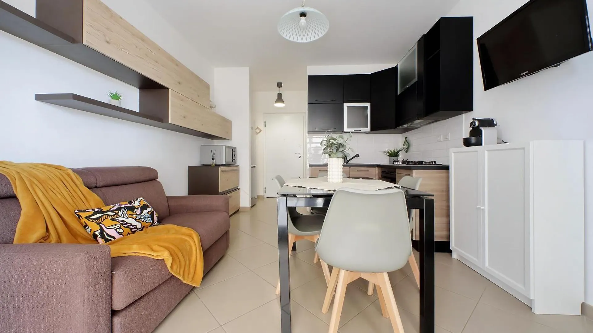 Comodo Appartamento Con Terrazzo, Vicino Gemelli Rome Italy