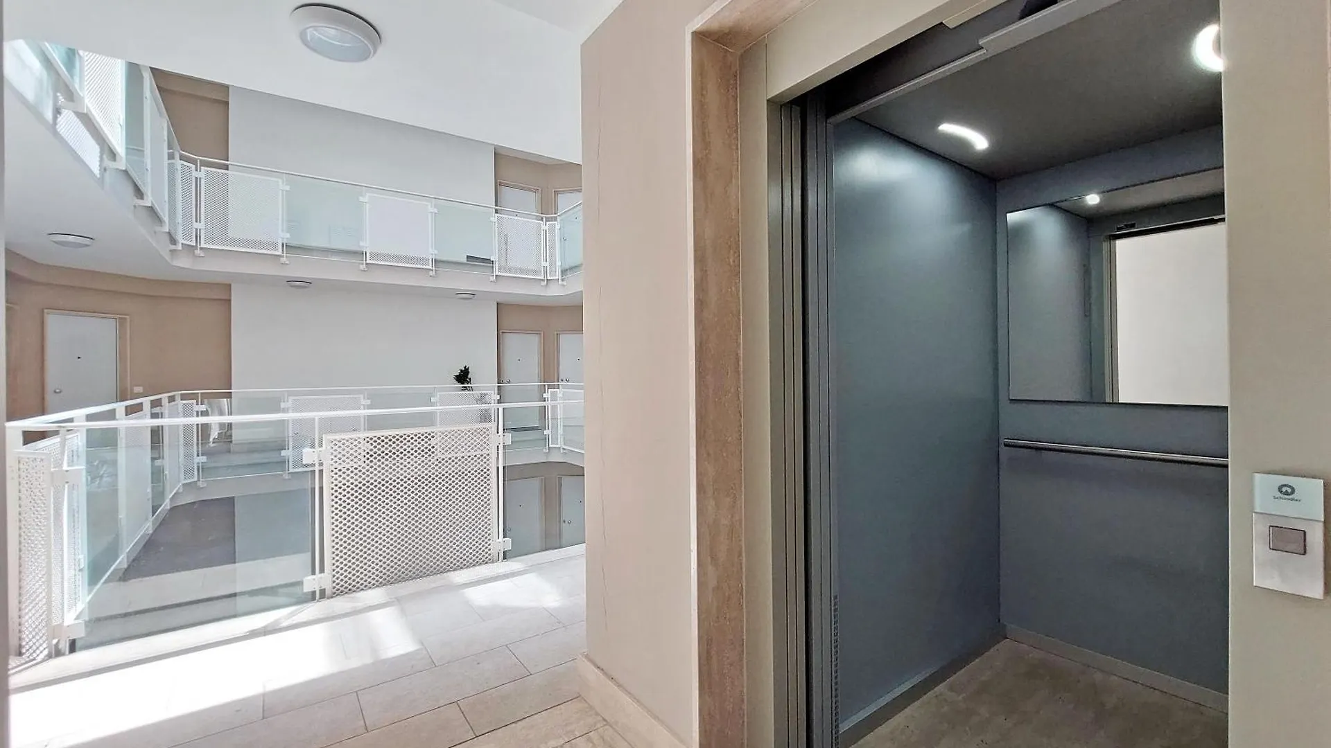 Comodo Appartamento Con Terrazzo, Vicino Gemelli Rome 0*,  Italy