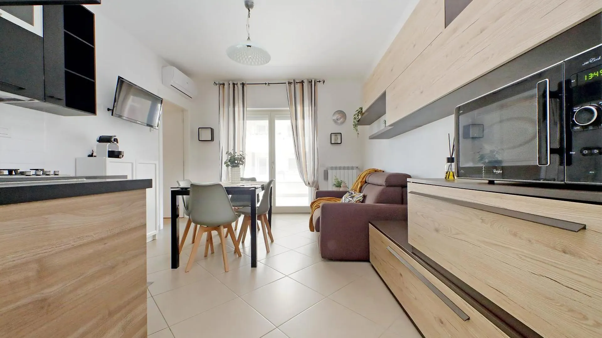 Comodo Appartamento Con Terrazzo, Vicino Gemelli Rome 0*,